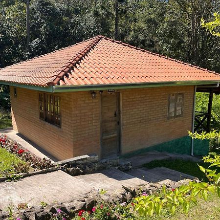 Solar Dos Canarios Sao Bento do Sapucai Luaran gambar