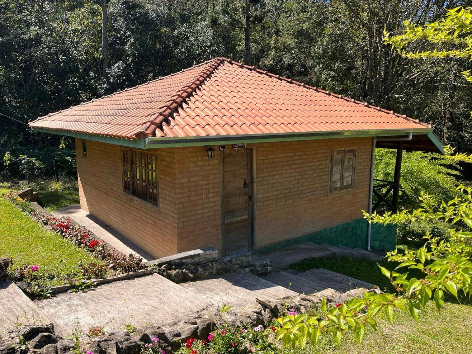 Solar Dos Canarios Sao Bento do Sapucai Luaran gambar